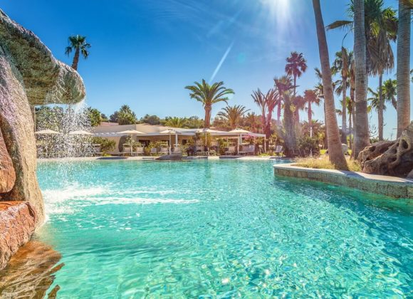 hotel-con-piscina-tropicale-acqua-di-mare-sardegna