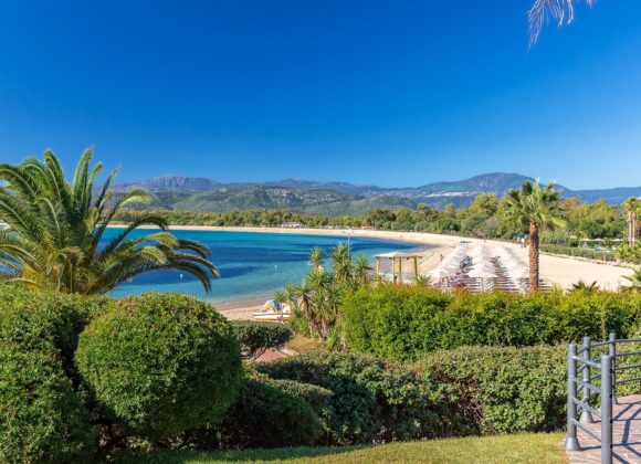 hotel sul mare con piscina in sardegna